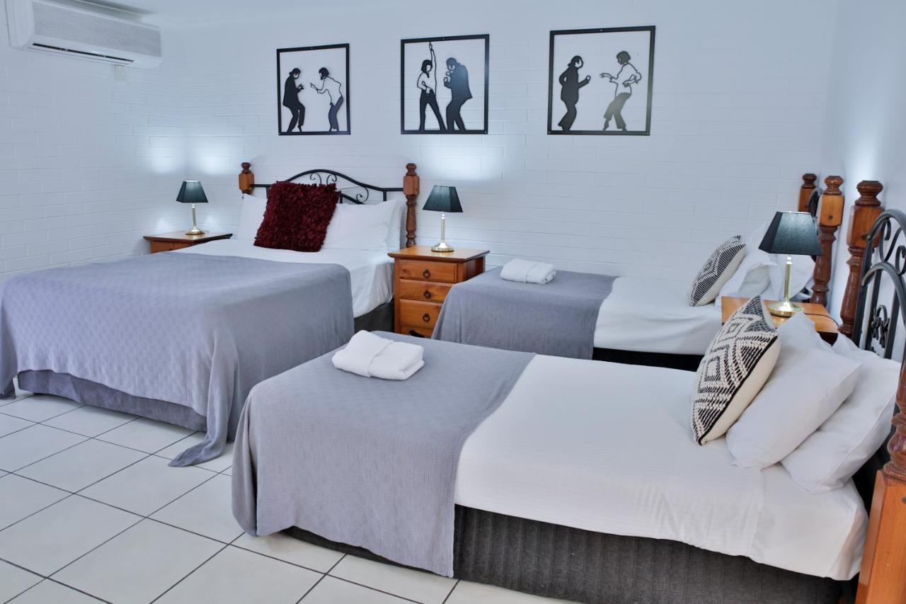 Park Motel 4*